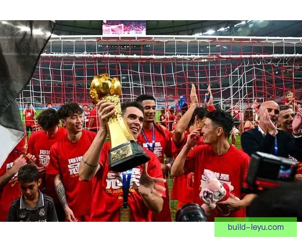 中超焦点战引爆球迷热议豪门对决悬念再起冠军争夺进入白热化阶段