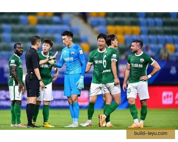 豪门对决再掀波澜新星绝杀改写联赛争冠格局引爆球迷热议赛季走势