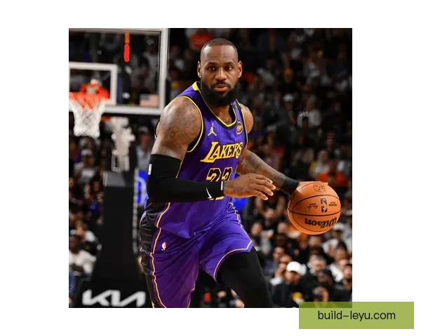 湖人逆转奇迹掀热议 詹姆斯连续关键表现引关注